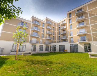 residence-seniors-Romans-sur-Isère - Extérieurs (1) V2 640x500 residence-seniors-Romans-sur-Isère - Extérieurs (1) 640x500